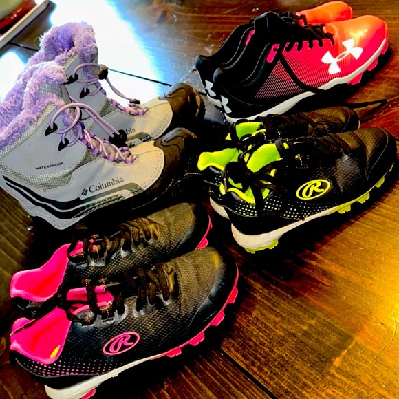 Girls cleats - Picture 1 of 1